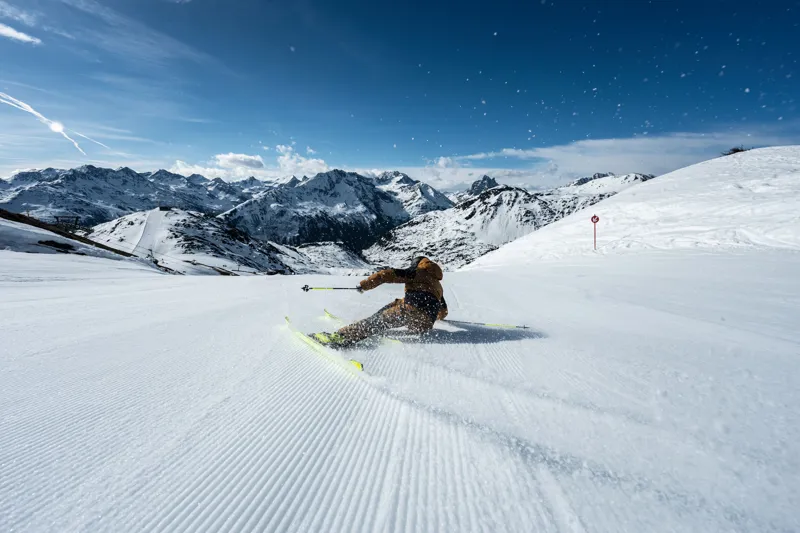 Best Carving Skis - Our Picks