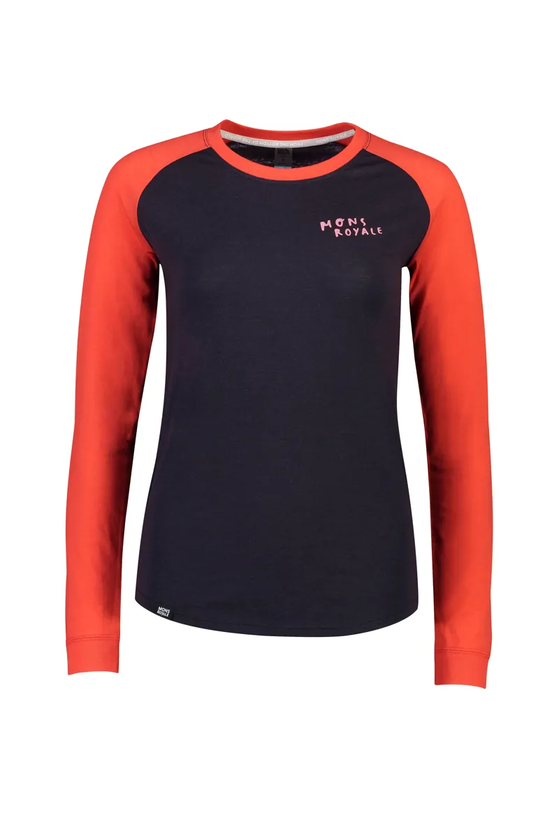Mons Royale Womens Viva La Raglan Merino Baselayer Top in Poppy