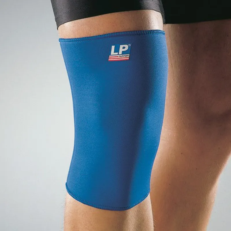 706 LP Closed Patella Knee Support