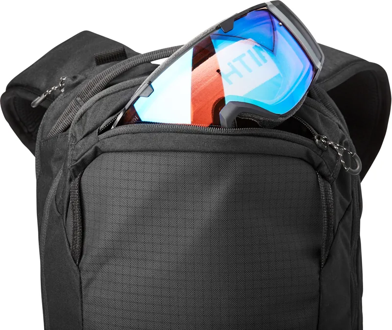 Dakine Poacher 14L Back Pack in Black-3