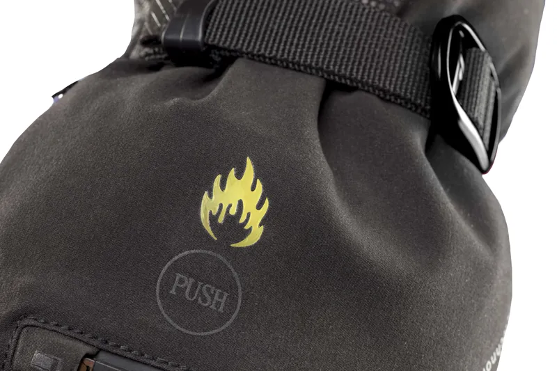 Zanier Heat STX Heated Unisex Gloves in Black-3